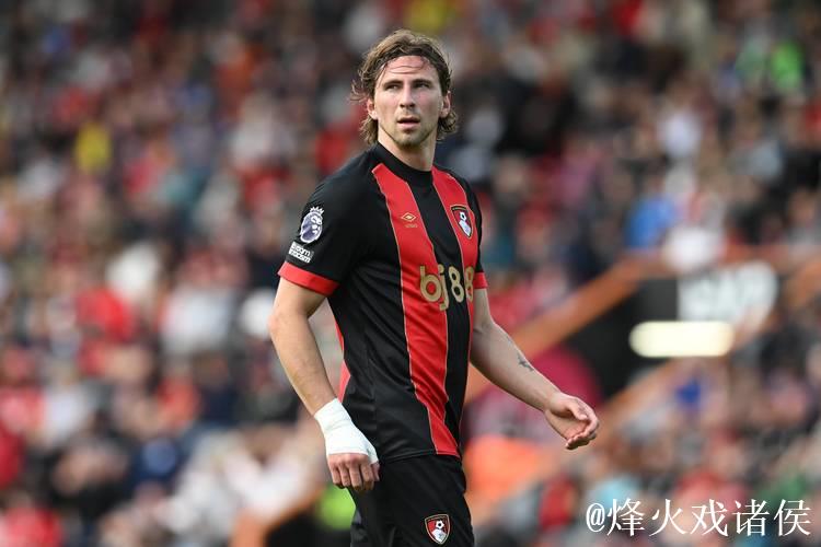 莫雷托:米兰将在接下来的时间里大力推进引进菲尔克鲁格 莫雷托:米兰将在接下来的时间里大力推进引进菲尔克鲁格